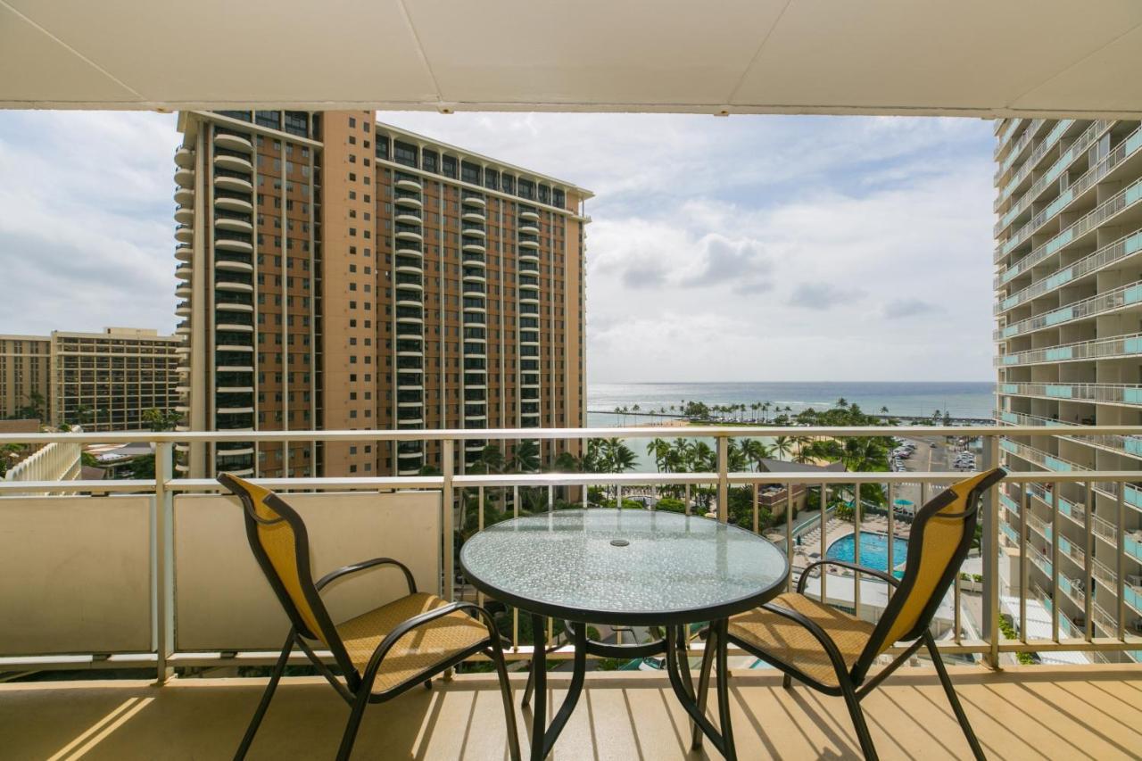 Ilikai Tower One Bedroom Lagoon View Waikiki Condos With Lanai & Free Wifi Гонолулу Номер фото