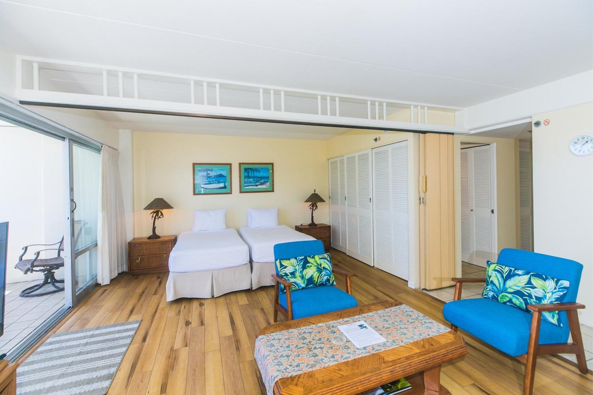 Ilikai Tower One Bedroom Lagoon View Waikiki Condos With Lanai & Free Wifi Гонолулу Номер фото