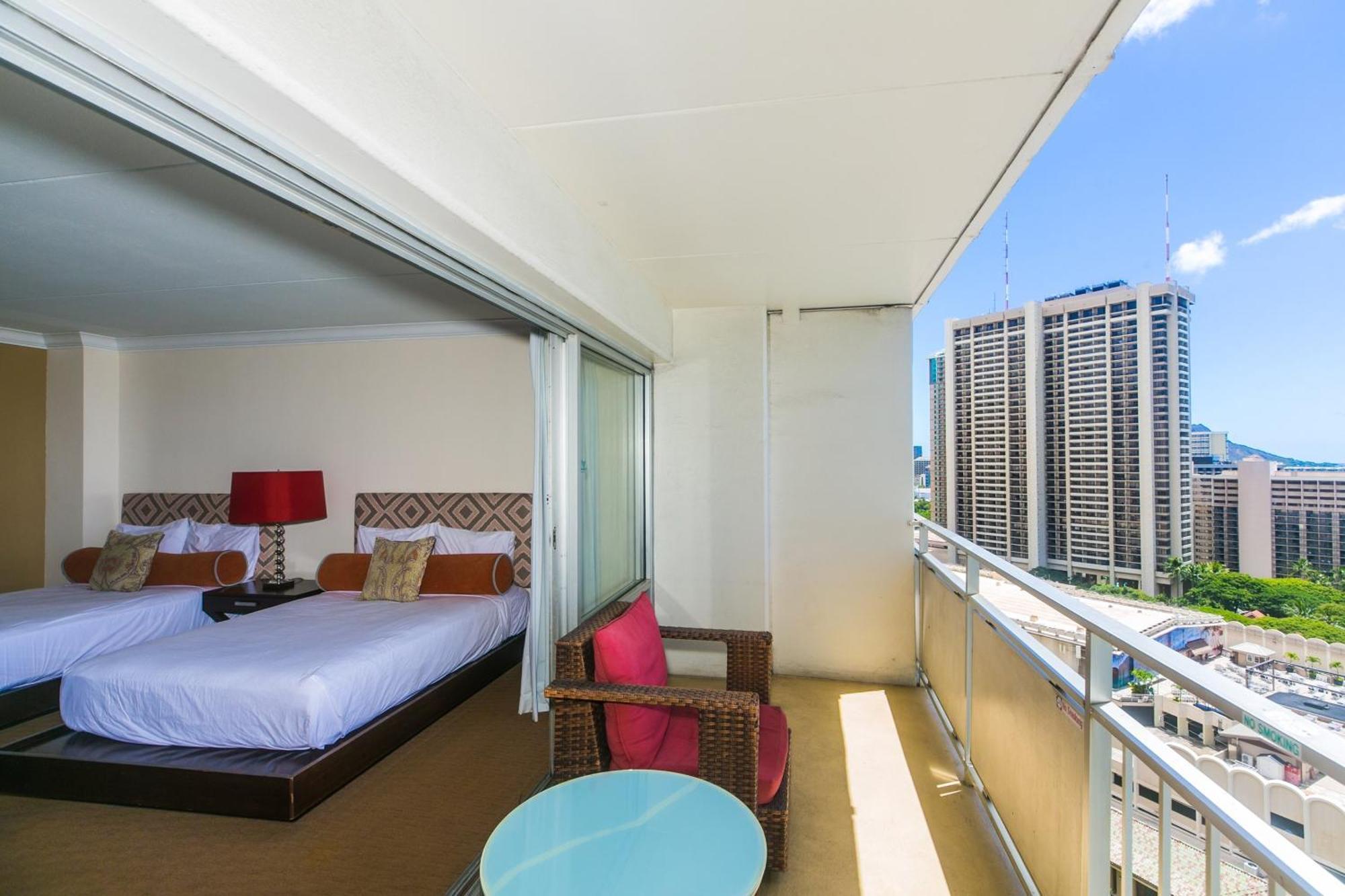 Ilikai Tower One Bedroom Lagoon View Waikiki Condos With Lanai & Free Wifi Гонолулу Номер фото