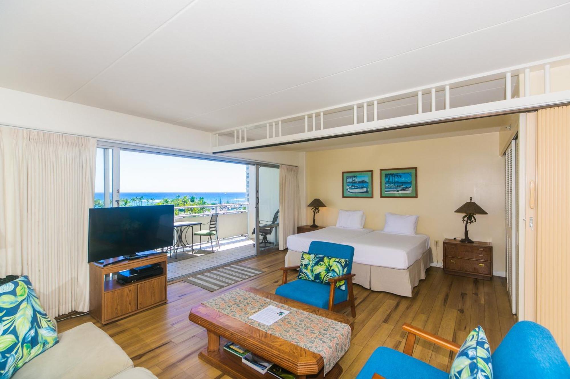 Ilikai Tower One Bedroom Lagoon View Waikiki Condos With Lanai & Free Wifi Гонолулу Номер фото