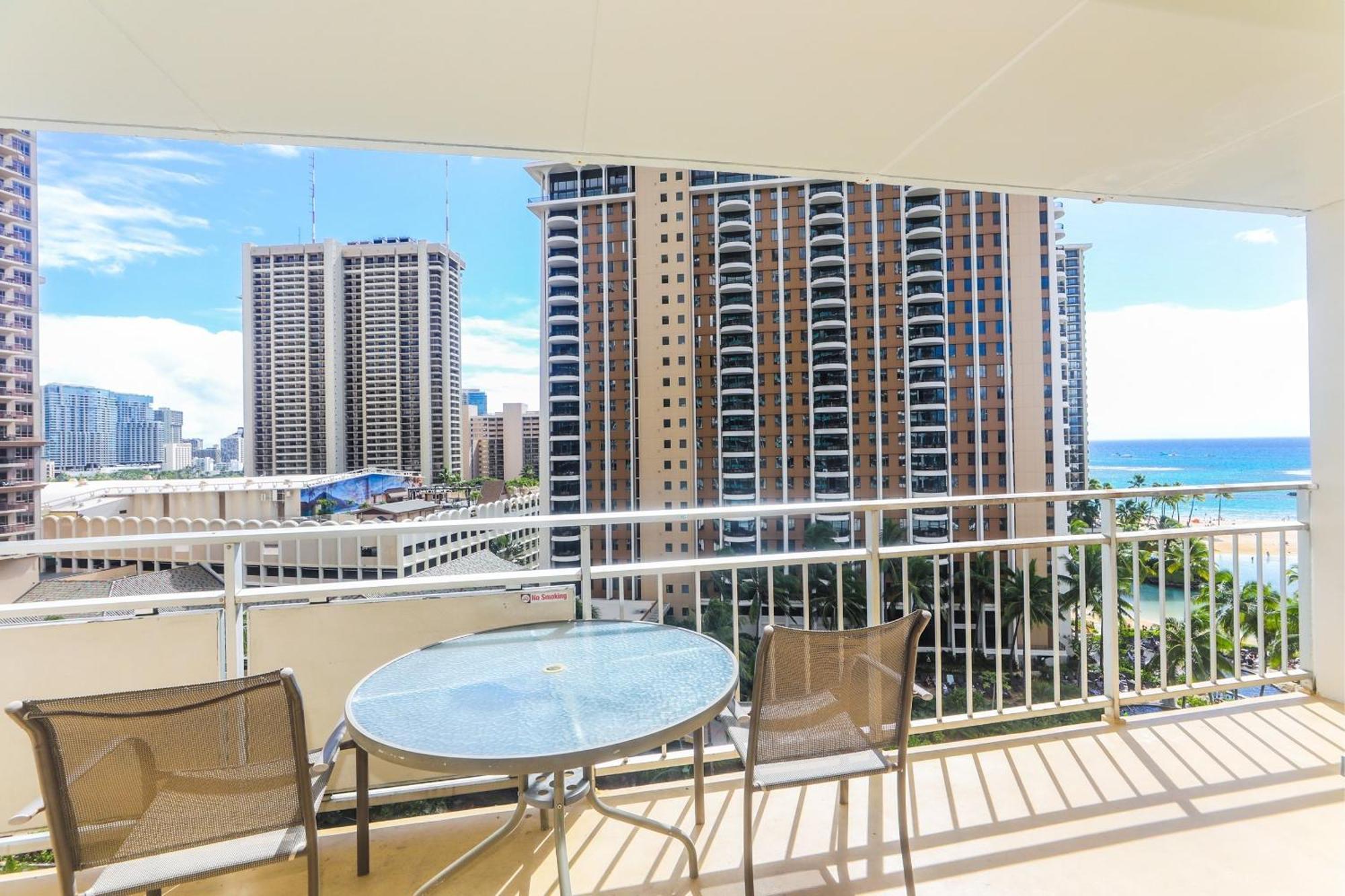 Ilikai Tower One Bedroom Lagoon View Waikiki Condos With Lanai & Free Wifi Гонолулу Номер фото