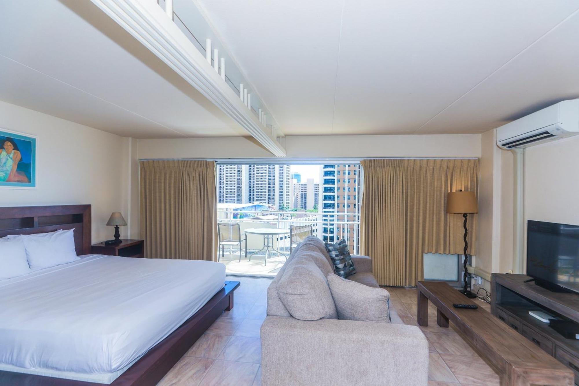 Ilikai Tower One Bedroom Lagoon View Waikiki Condos With Lanai & Free Wifi Гонолулу Номер фото